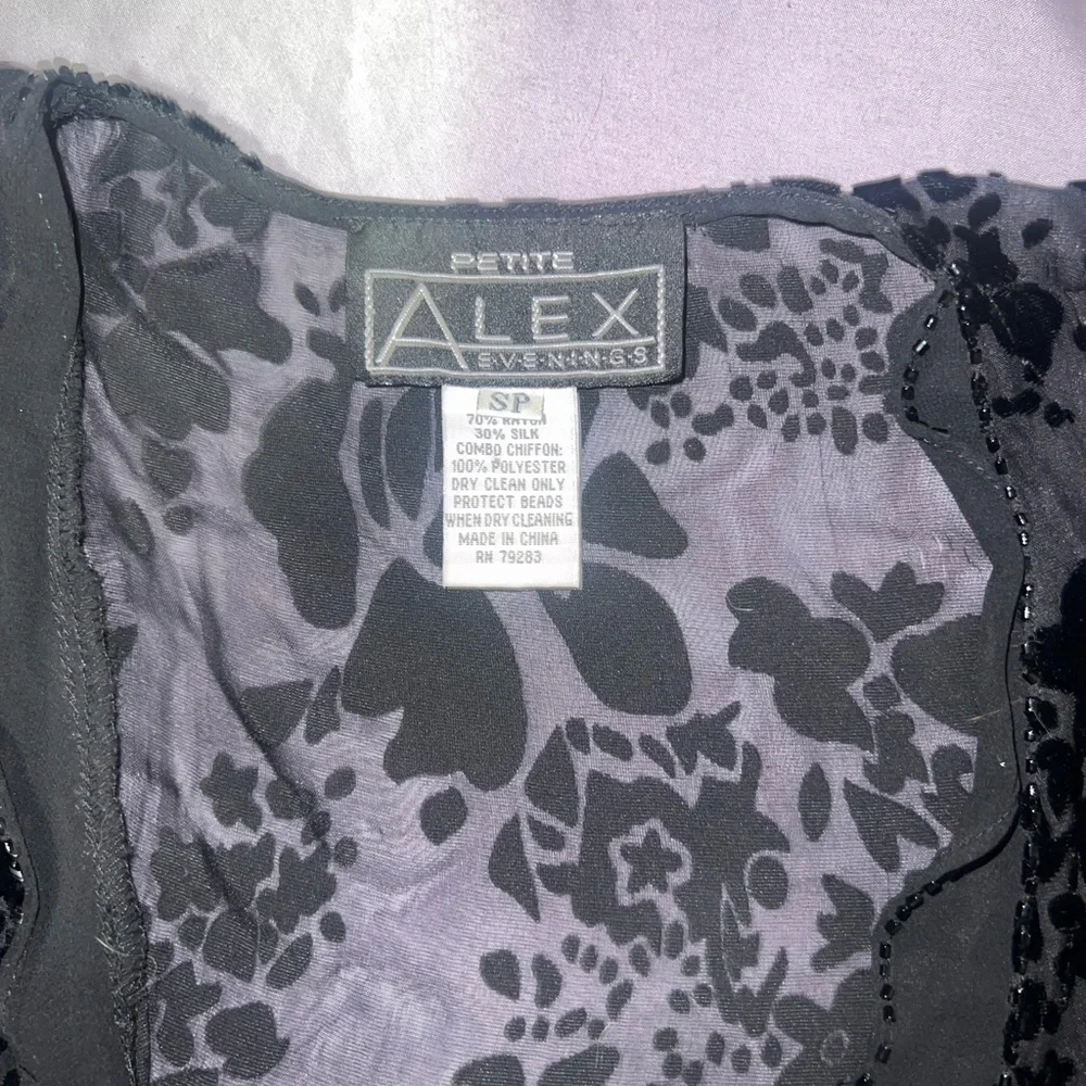 Vintage Velvet Black Floral Cardigan - Picture 6 of 9